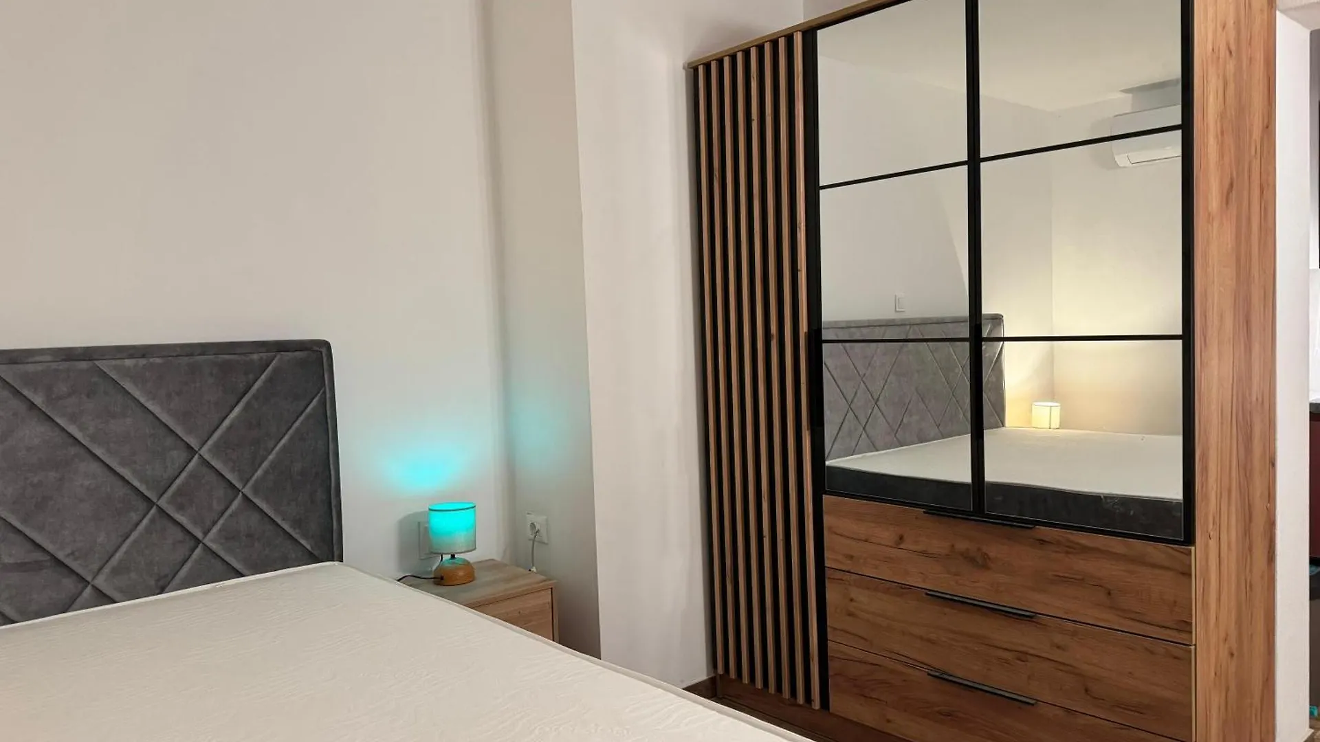Apartment Marta - Free Parking! contacts