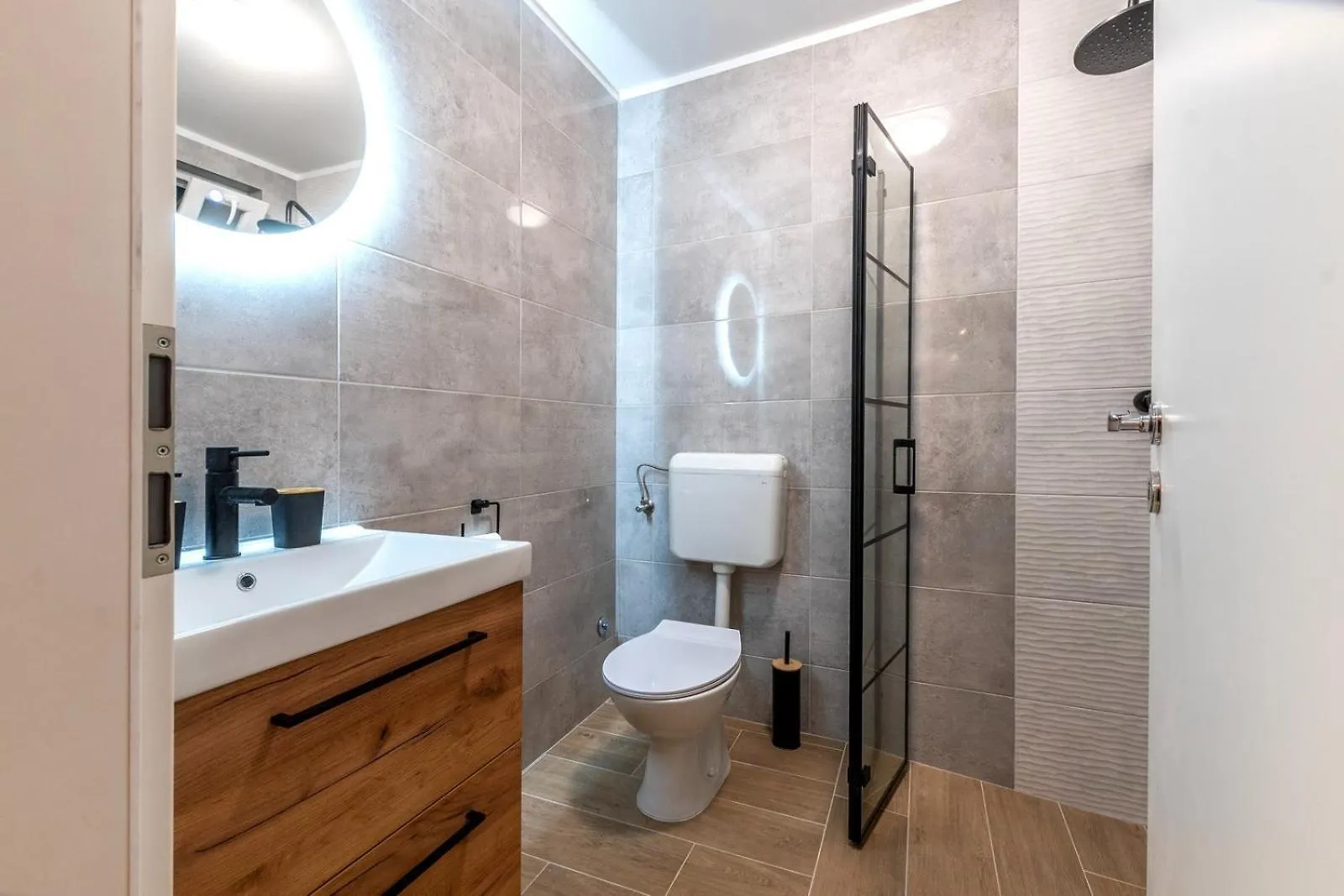 Apartment Marta - Free Parking! Split Croatia