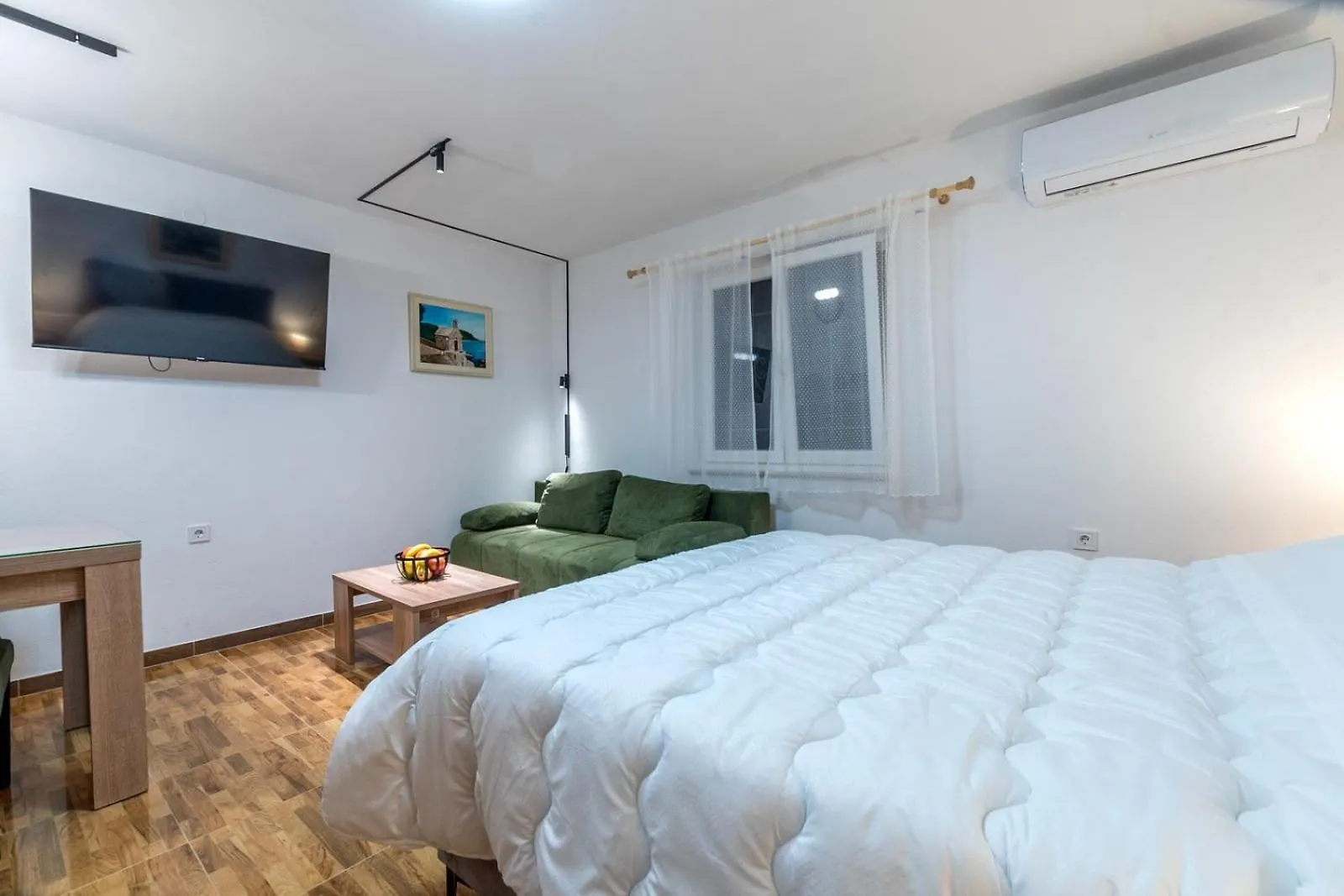 Apartment Apartman Marta Split
